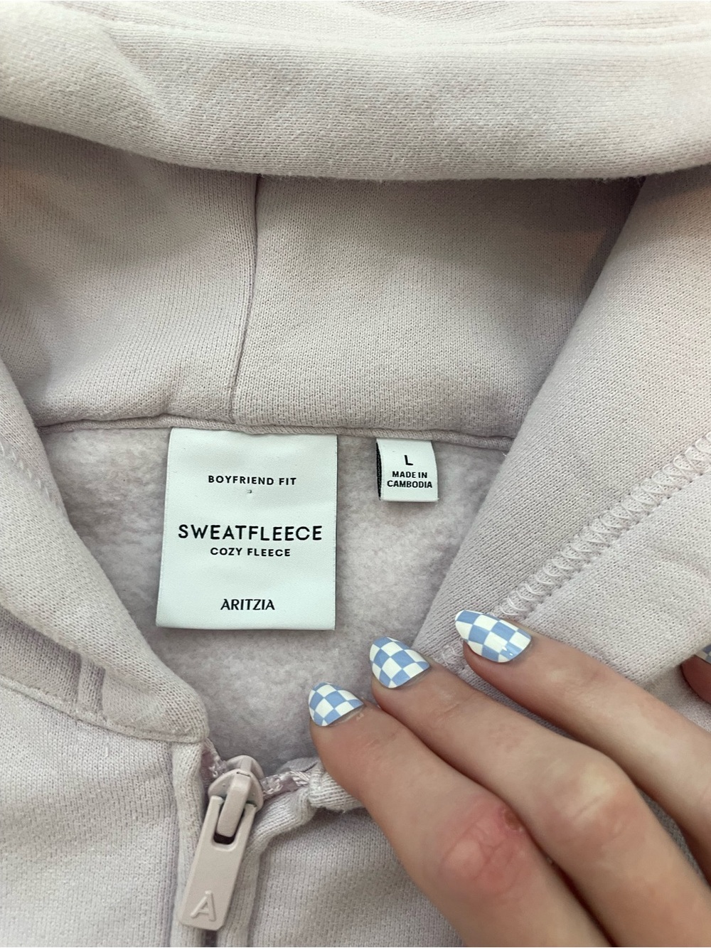 Aritzia TNA Full zip hoodie - Picture 3 of 3